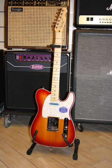 Fender American Deluxe Telecaster Maple Neck Aged Cherry Burst 2010