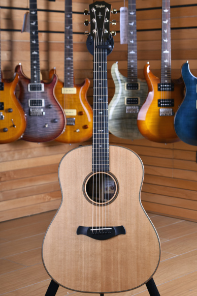 Taylor 717E Grand Pacific Builder's Edition  V-Class Bracing Natural