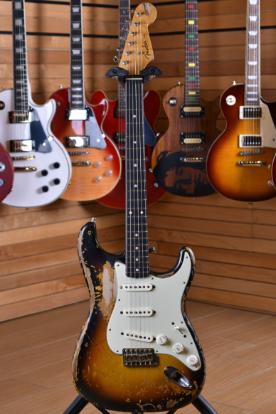 Fender Limited Edition Mike McCready 1960 Stratocaster AAA Rosewood Fingerboard Faded 3 Color Sunburst Masterbuilt Vincent Van Trigt