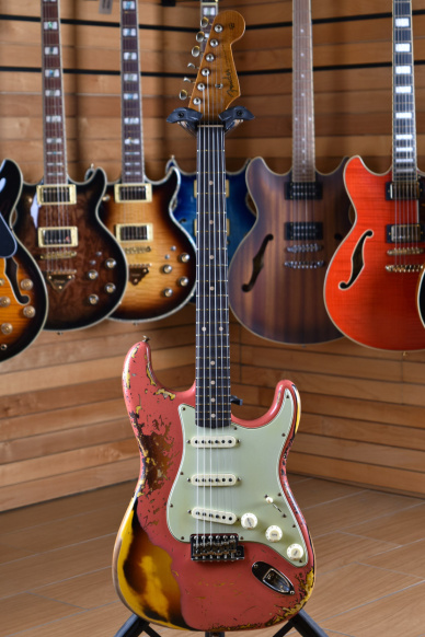 Fender Custom Shop Limited Edition '60/'63 Stratocaster Super Heavy Relic Aged Fiesta Red on 3 Tone Sunburst