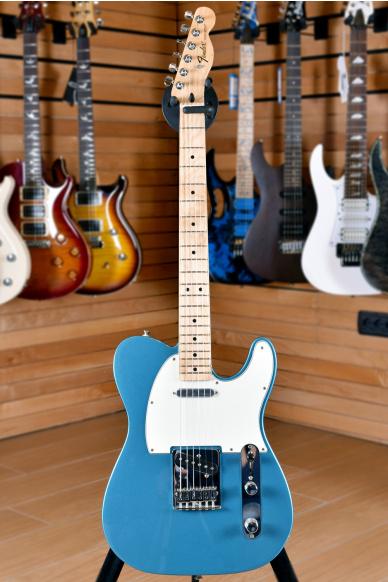 Fender Mexico Standard Telecaster Maple Fingerboard Lake Placid Blue 2011