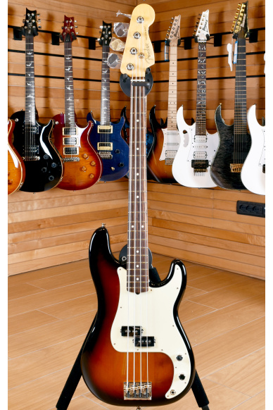 Fender American Professional 2017 Precision Bass Rosewood Fingerboard 3 Color Sunburst
