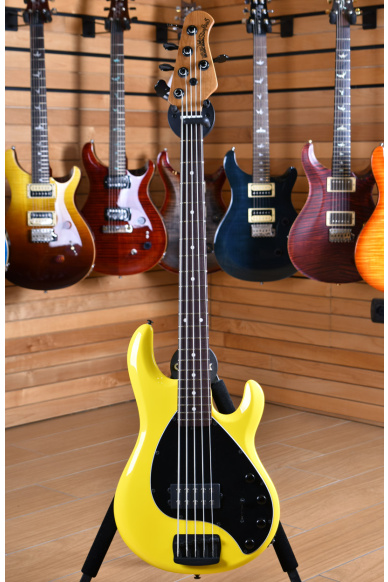 Music Man Sting Ray 5 Special H Ebony Fingerboard Roasted Maple Neck Black Pickguard Yellow