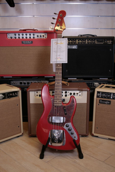 Fender Custom Shop '64 Jazz Bass Relic Limited Edition Rosewood Dakota Red
