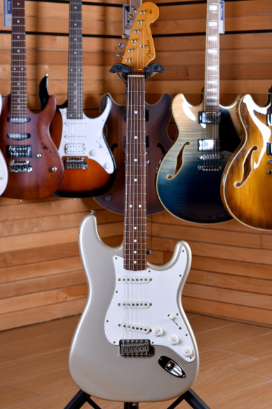 Fender American Vintage Stratocaster '62 Shoreline Gold