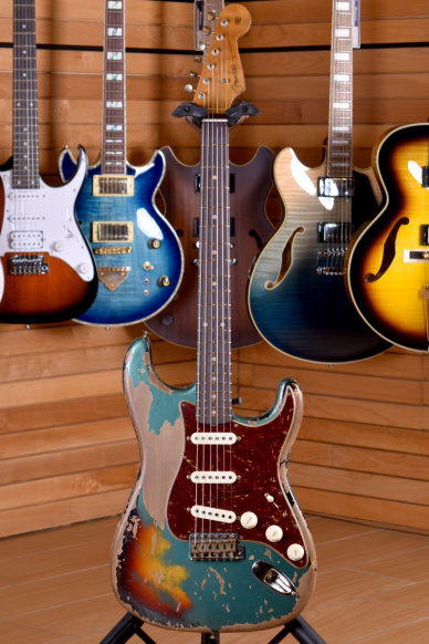 Fender Custom Shop Limited Edition Roasted '61 Stratocaster Super Heavy Relic Sherwood Green over 3 Color Sunburst