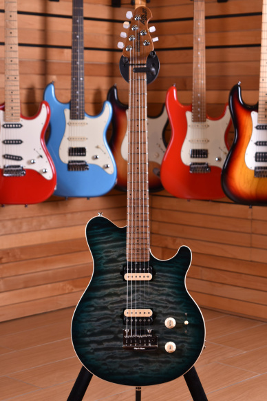 Music Man Axis Super Sport HH Tremolo Roasted Figured Maple Neck & Fretboard Quilted Yucatan Blue