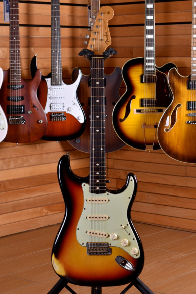 Fender Custom Shop Stratocaster '60 Relic 3 Color Sunburst Masterbuilt Dennis Galuszka 2007