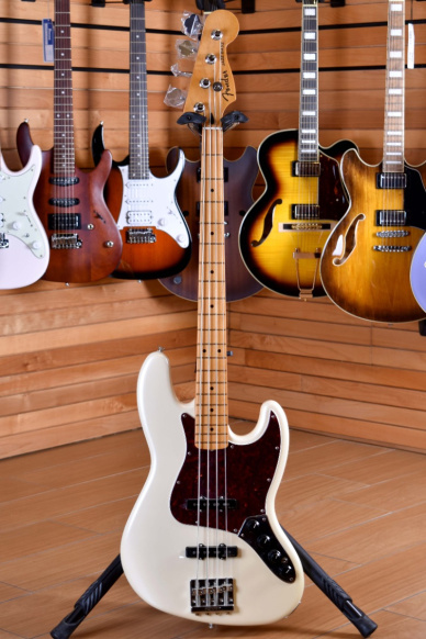 Fender Player Plus Jazz Bass Maple Neck Olympic Pearl