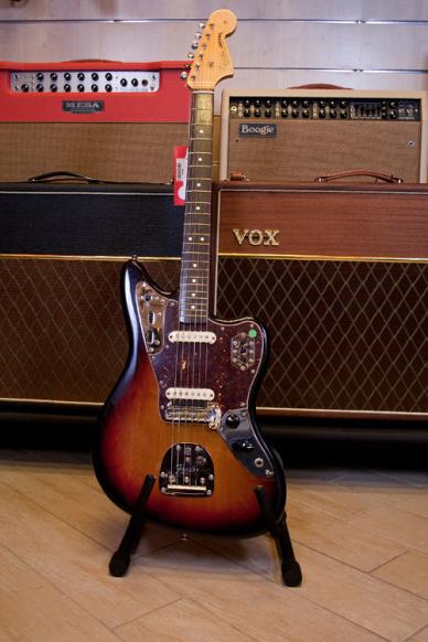 Fender American Vintage Jaguar '62 3 Color Sunburst