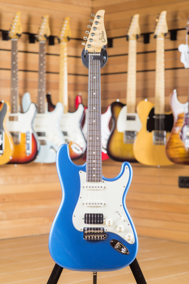 Suhr Classic Pro HSS Rosewood Fingerboard Lake Placid Blue