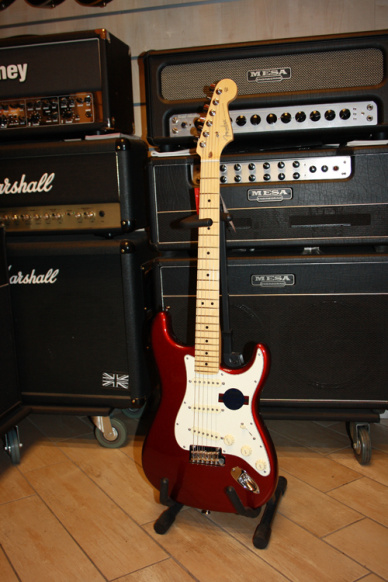 Fender American Standard Stratocaster Maple Neck Candy Cola 2012