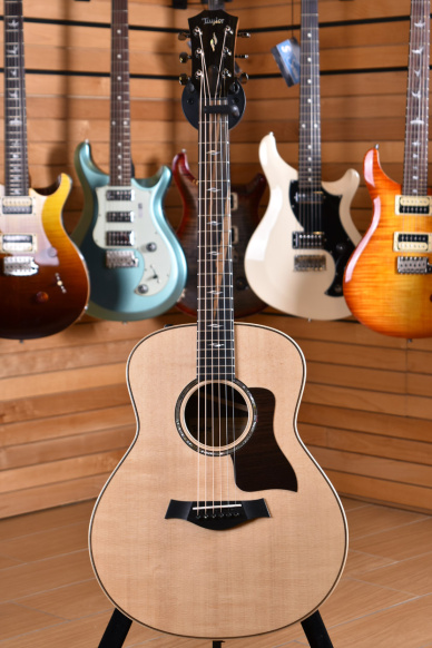 Taylor Grand Theater GT 811E Natural