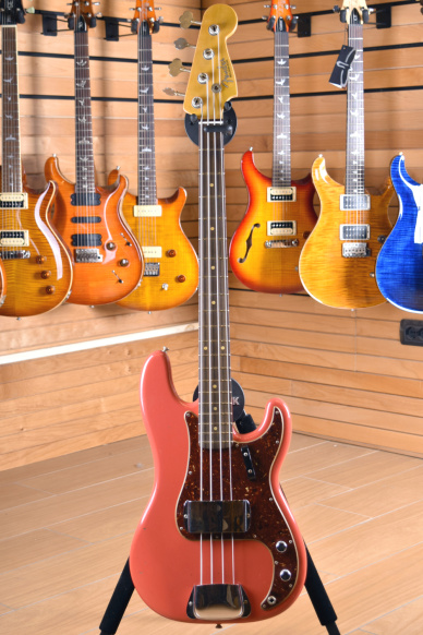 Fender Custom Shop Precision Bass '64 Journeyman Relic Fiesta Red