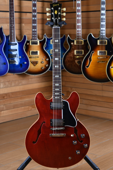 Gibson Custom Murphy Lab 1964 ES-335 Reissue Ultra Light Aged Sixties Cherry ( S.N. 121660 )