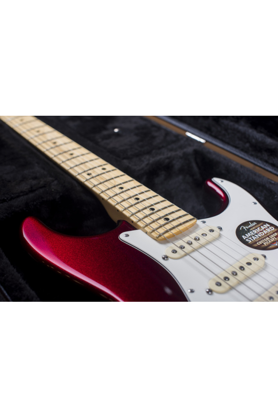 Fender American Standard Stratocaster HSS Maple Fingerboard