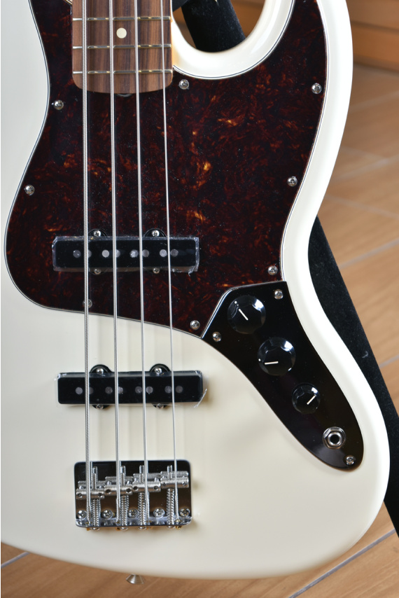 Fender Mexico Classic Series '60s Jazz Bass Lacquer Olimpic White