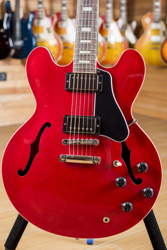 Gibson Memphis ES-335 Plain Top Cherry 2015 | Centro Chitarre
