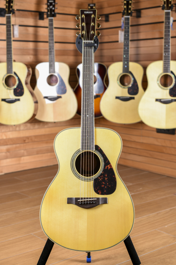 Yamaha LS6-ARE Natural | Centro Chitarre