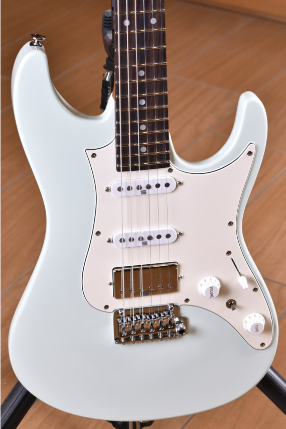 Ibanez AZ2204NW Prestige Made in Japan Mint Green | Centro Chitarre