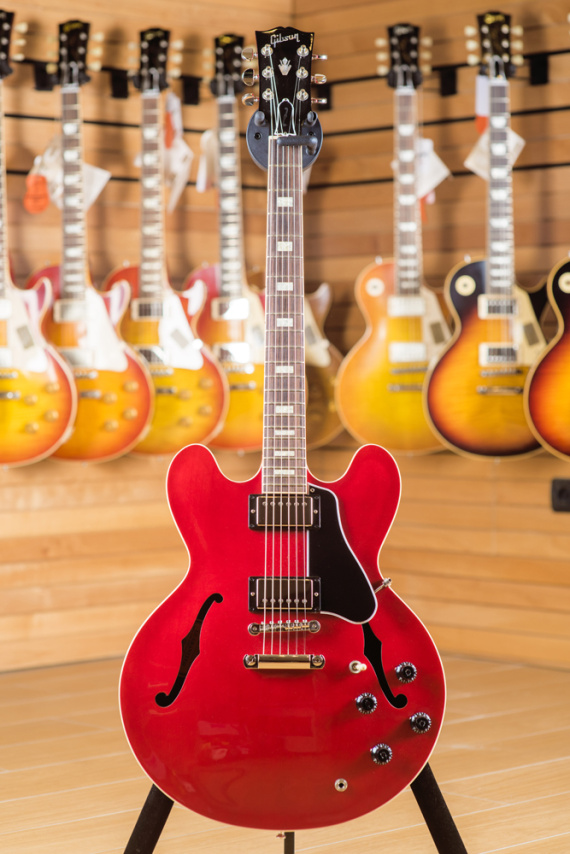 Gibson Memphis ES-335 Plain Top Cherry 2015 | Centro Chitarre