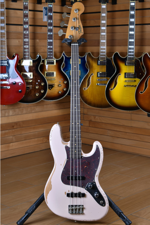 Fender Mexico Road Worn Flea Artist Series Jazz Bass Shell Pink