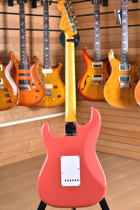 Fender Mexico '60s Stratocaster Lacquer Fiesta Red | Centro Chitarre