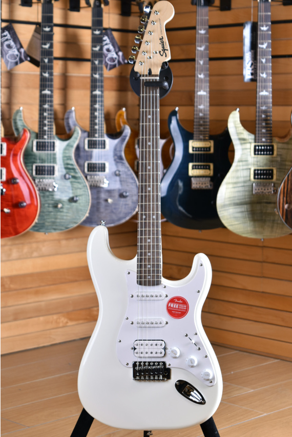 Squier (by Fender) Bullet Stratocaster Laurel Fingerboard HSS