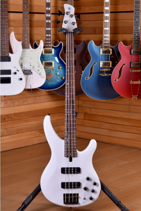 Yamaha TRBX-504 Translucent White | Centro Chitarre