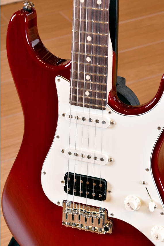 Suhr Standard Pro S1 Transparent Red | Centro Chitarre