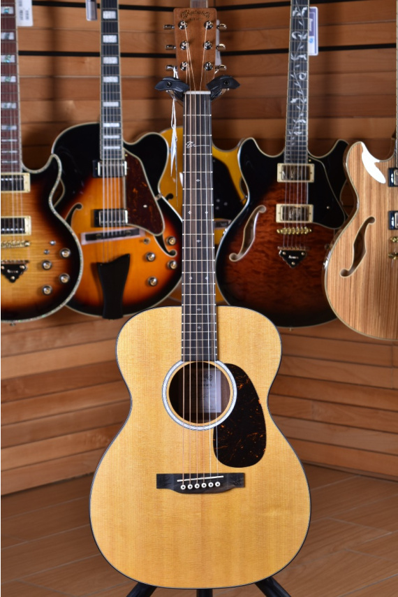 Martin 000Jr-10E Shawn Mendes | Centro Chitarre